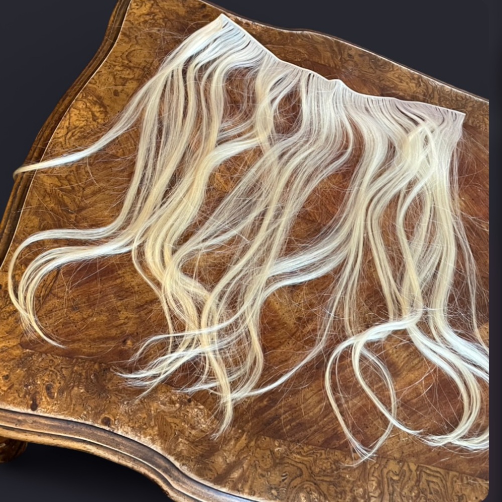 Blonde real human Hair Extensions - Natural Light Blonde - Picture 2 of 5